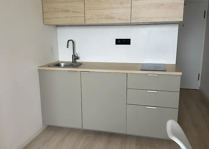 Апартаменты Stylish Right In The Heart Of *